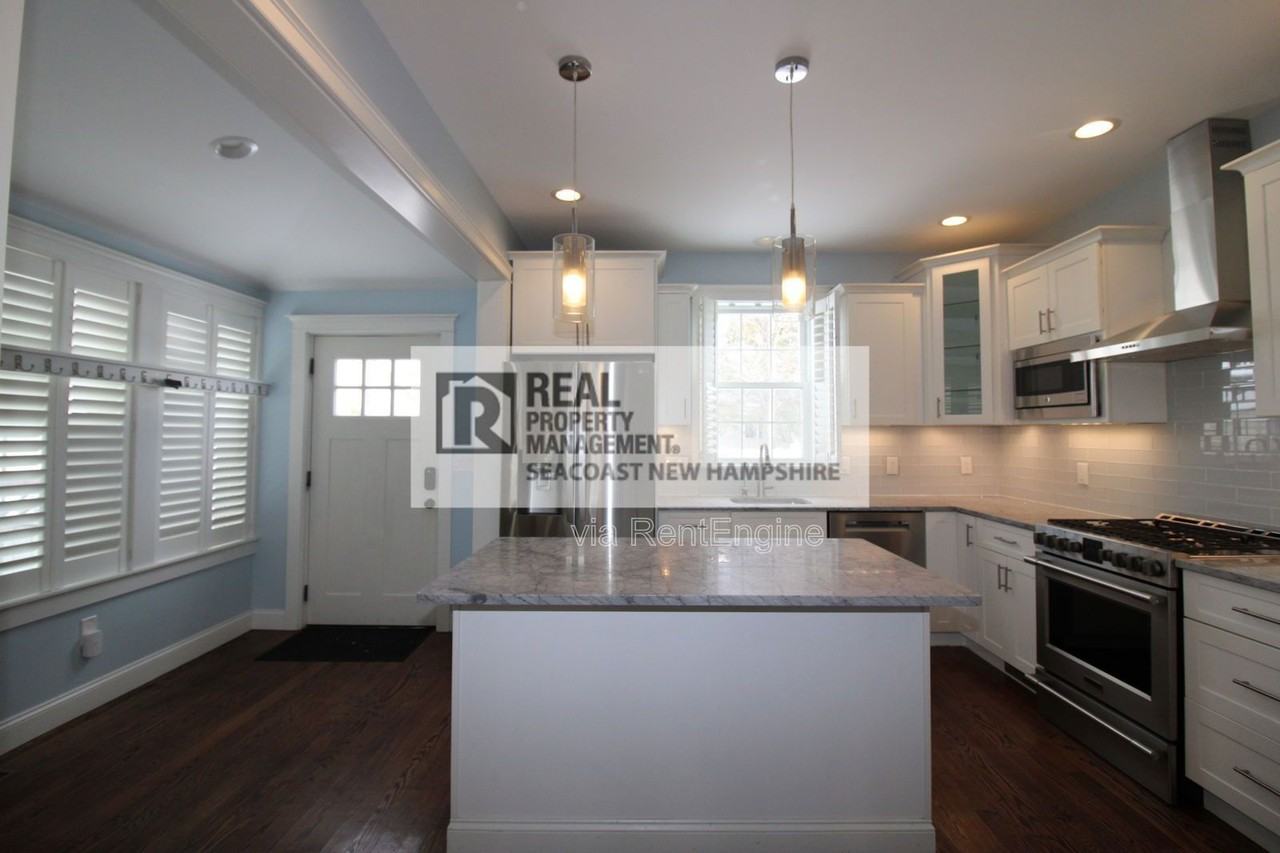 33 Columbia St - Photo 5 of 24