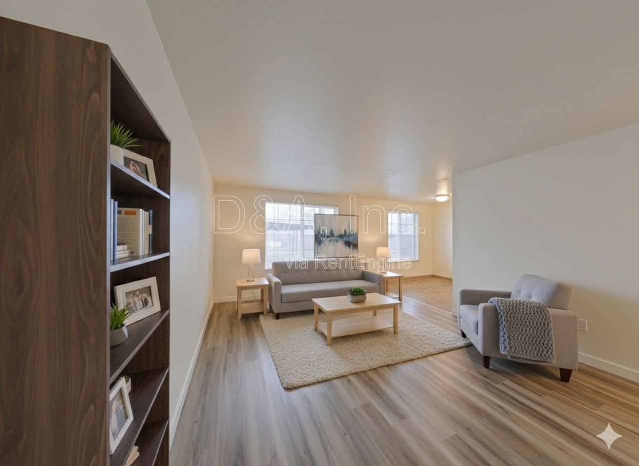 325 Se Lilly Ave #A - Photo 2 of 16