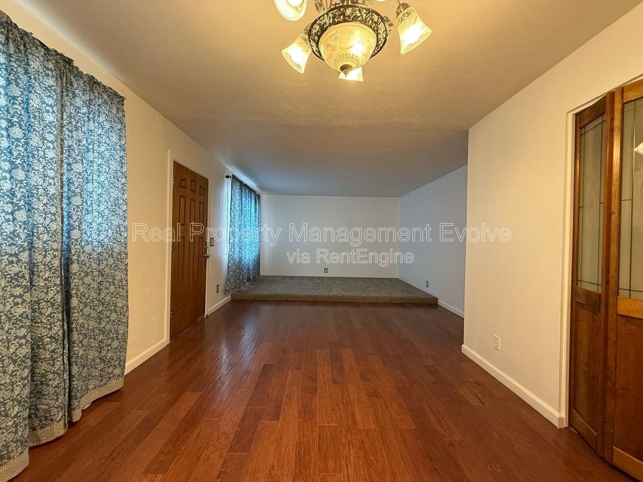 2332 W Diana Ave - Photo 4 of 25