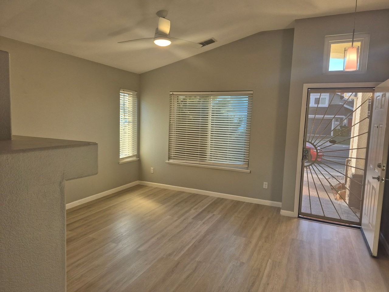 9059 Redwater Dr - Photo 3 of 20
