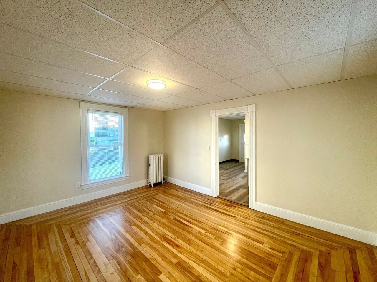 343 Hanover St #2 - Photo 5 of 18