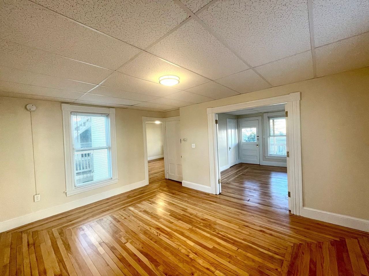 343 Hanover St #2 - Photo 7 of 18