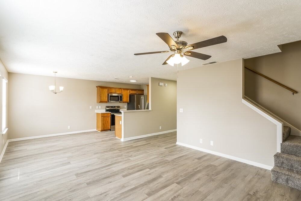 109 Meigs Dr - Photo 4 of 17