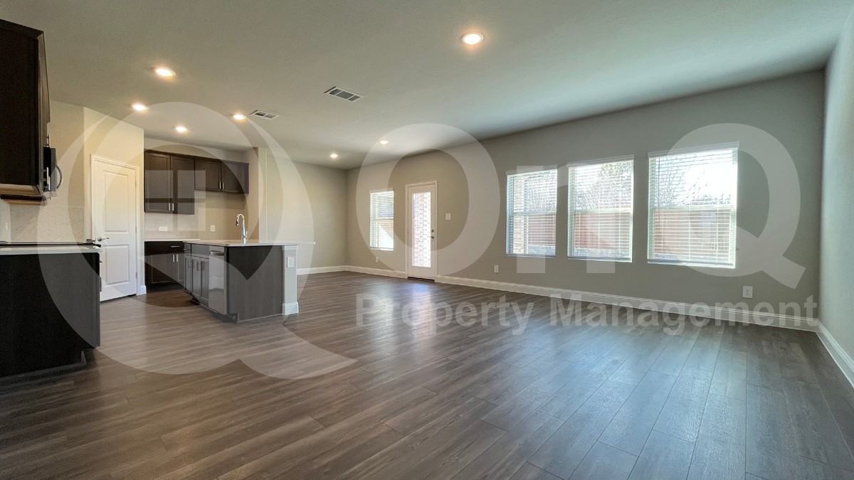 2004 Scarlet Ln - Photo 6 of 29