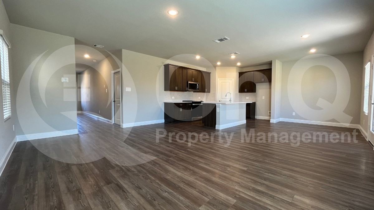 2004 Scarlet Ln - Photo 7 of 29