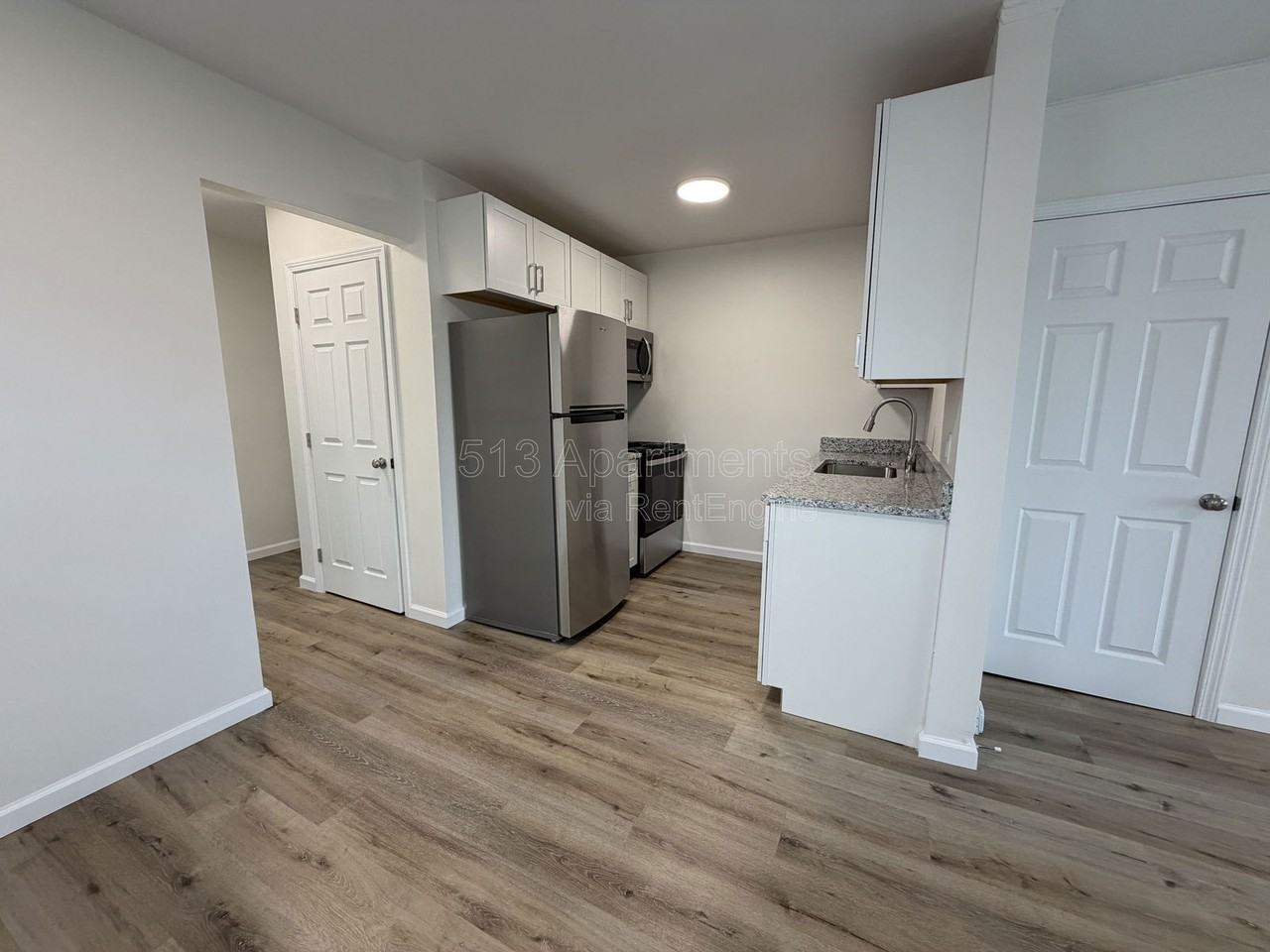 1653 Jonathan Ave #4 - Photo 4 of 10