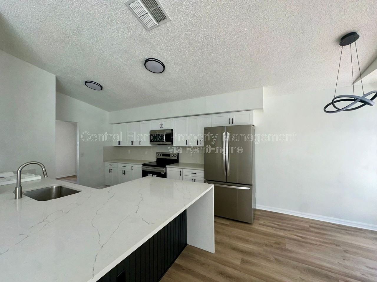 3032 Bloomsbury Dr - Photo 7 of 30