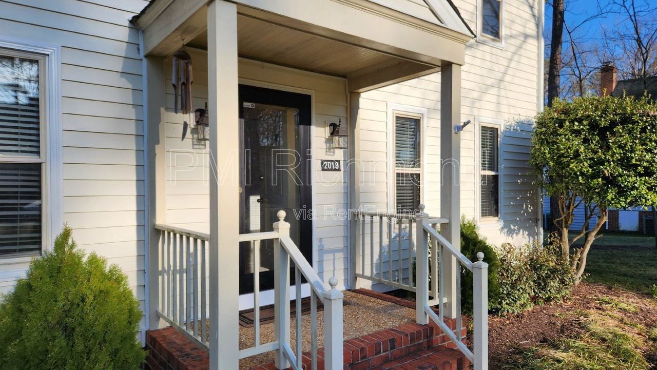 2018 Cambridge Dr - Photo 2 of 33