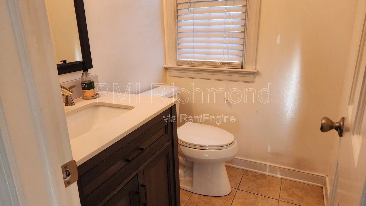 2018 Cambridge Dr - Photo 7 of 33