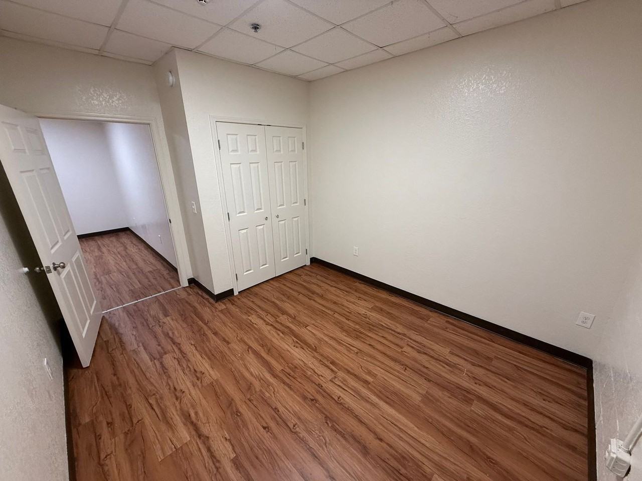 415 Devonia St #302 - Photo 6 of 30