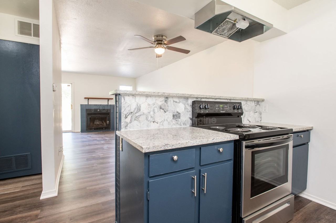 5490 S Gold St #300 - Photo 3 of 22