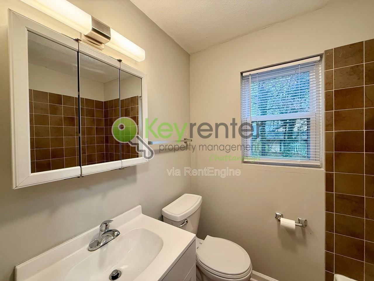 305 Sunrise Ln #B - Photo 6 of 10