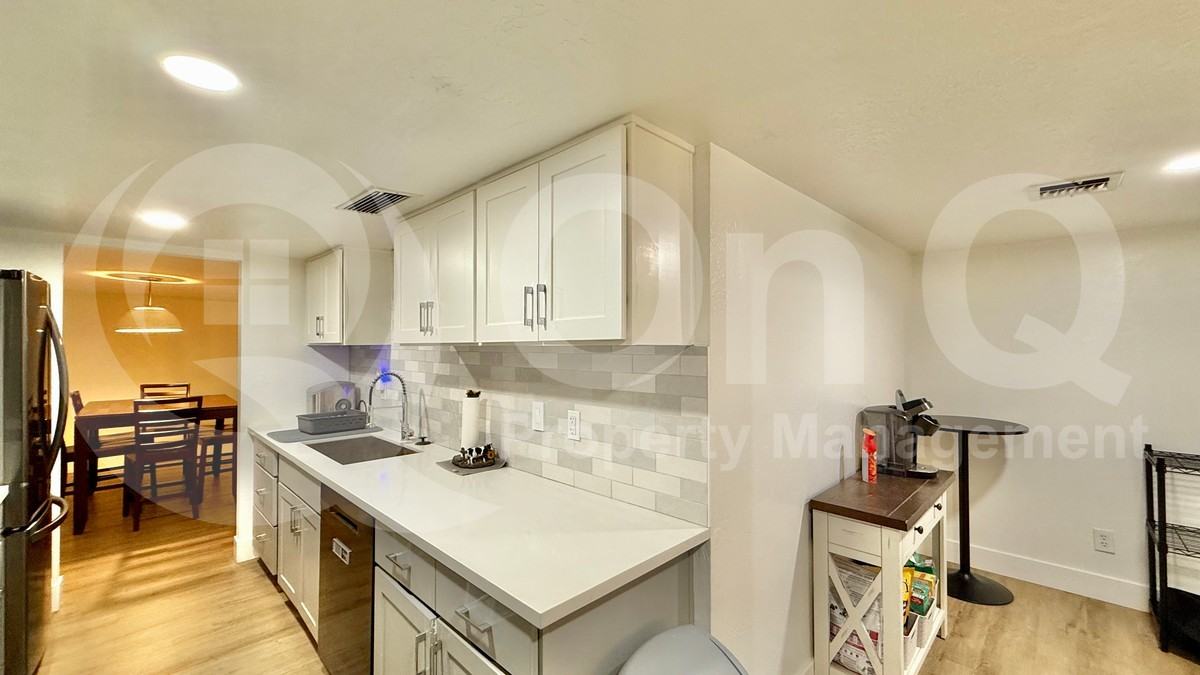 7618 N 19th Dr - Photo 5 of 20