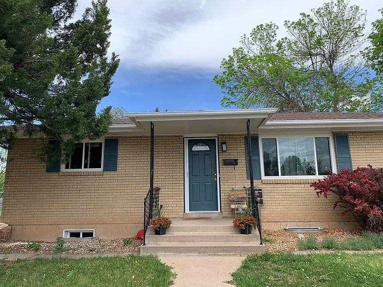 220 Tulane Dr - Photo 7 of 12