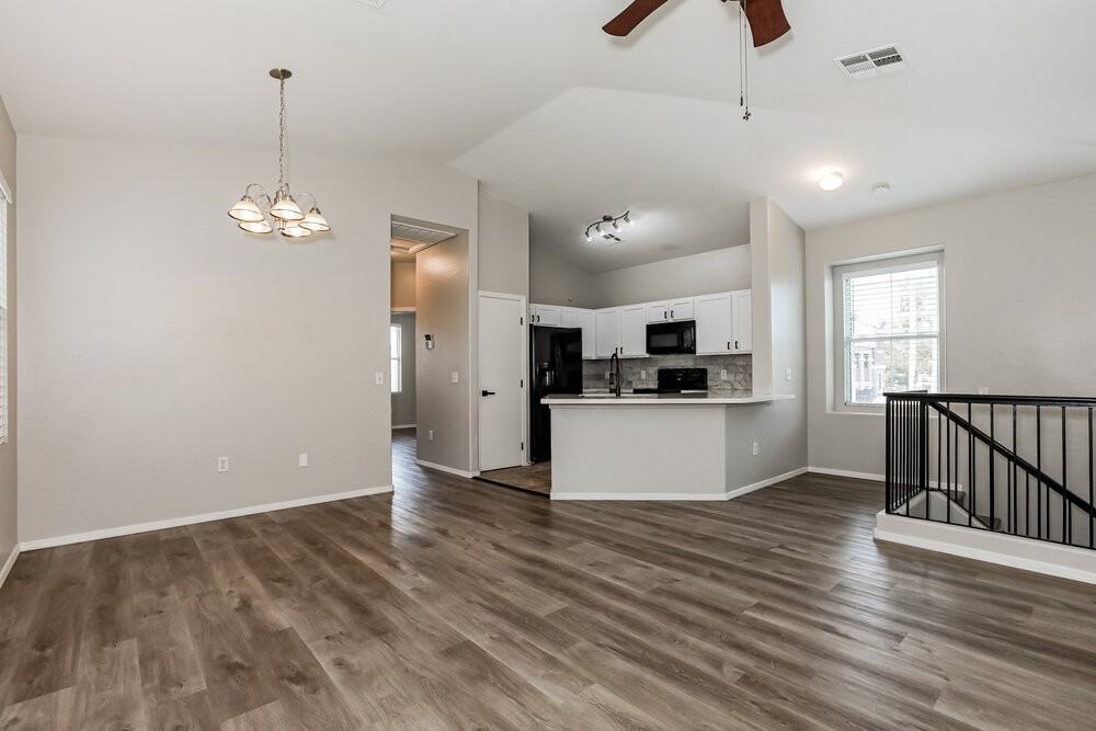 9233 E Neville Ave - Photo 6 of 16