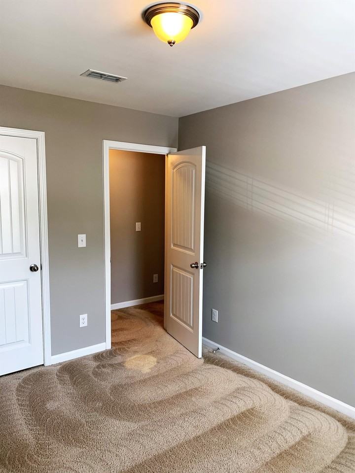 2208 Sunny Cove Dr #1 - Photo 2 of 22