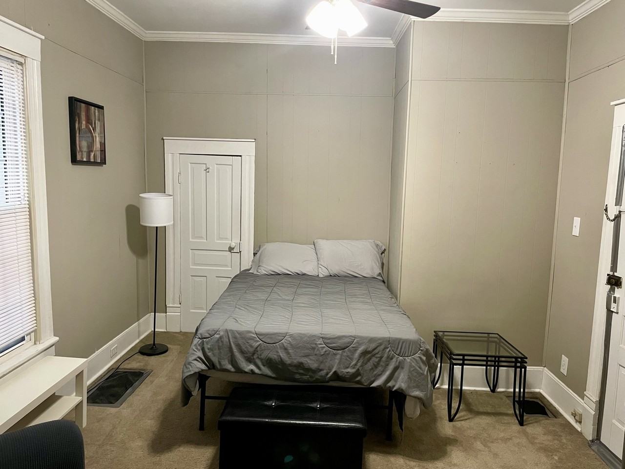 1601 Kenilworth Ave #B - Photo 3 of 5