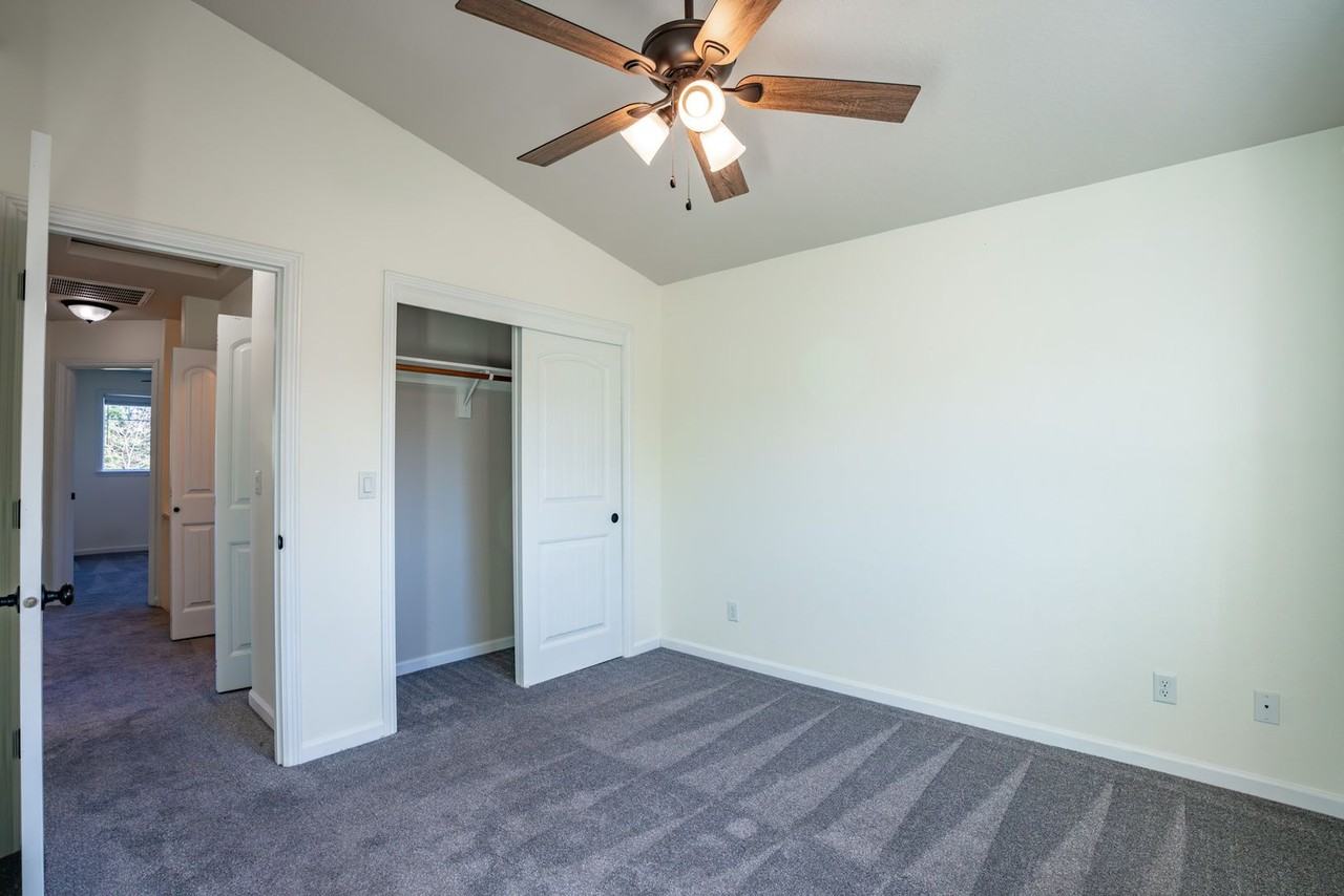 970 Salamander Rd Se - Photo 3 of 40
