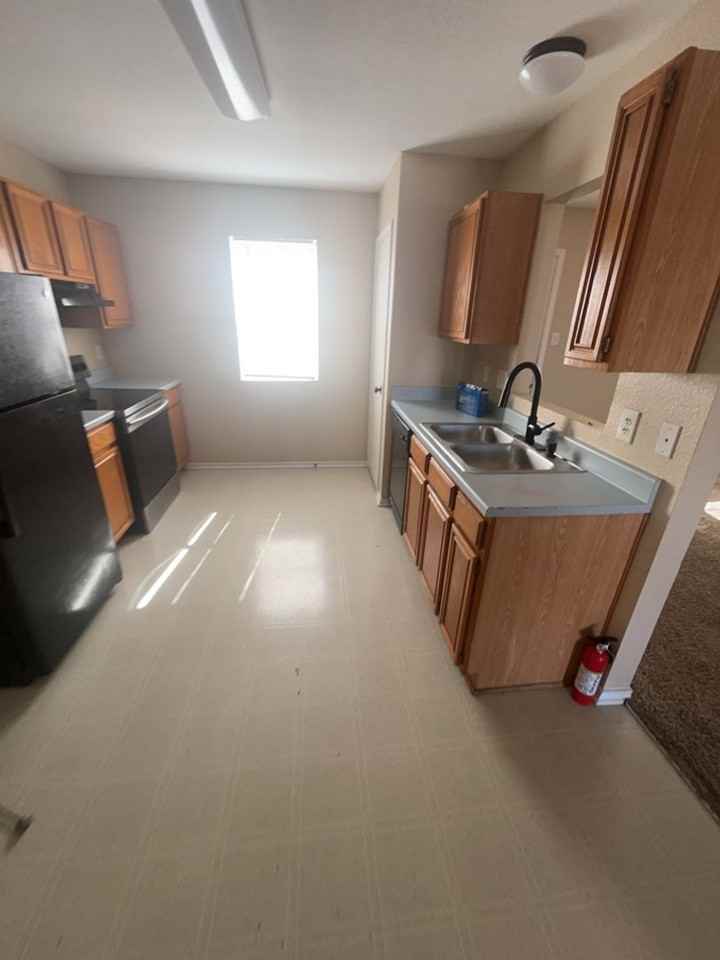 4602 Greyhound Dr - Photo 4 of 14