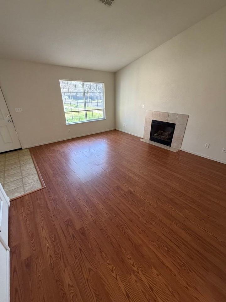 187 Prato Ct - Photo 2 of 17