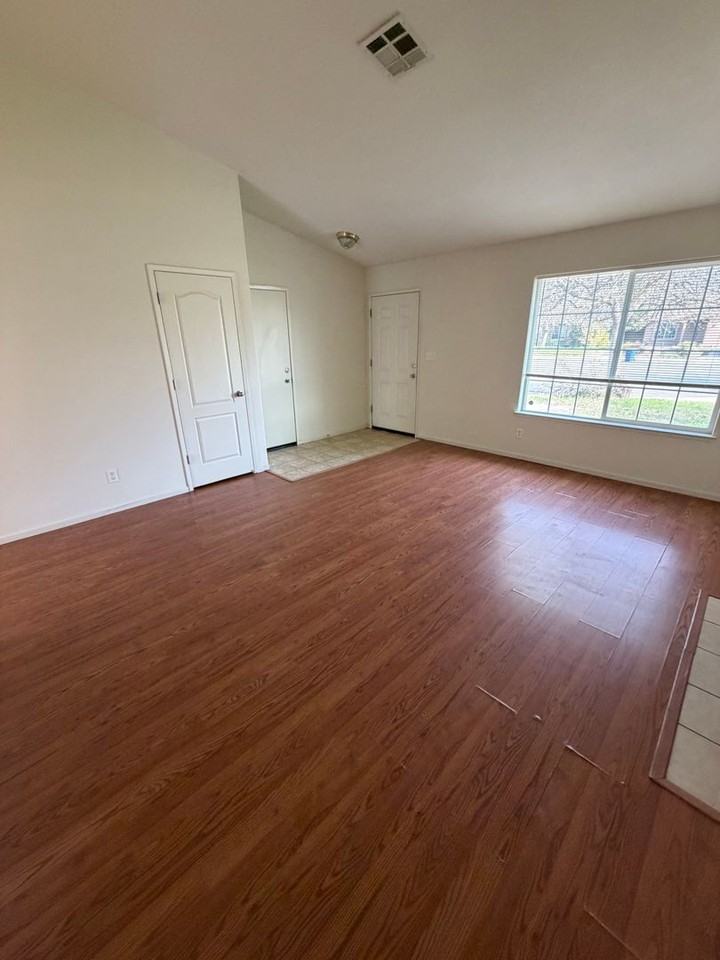 187 Prato Ct - Photo 3 of 17