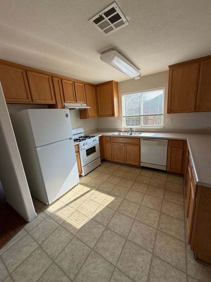 187 Prato Ct - Photo 6 of 17