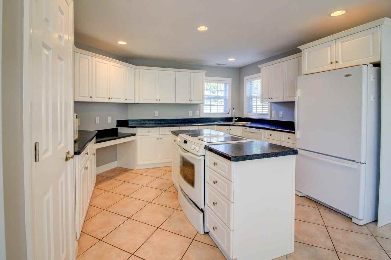 219 Brandywine Place Dr - Photo 5 of 35