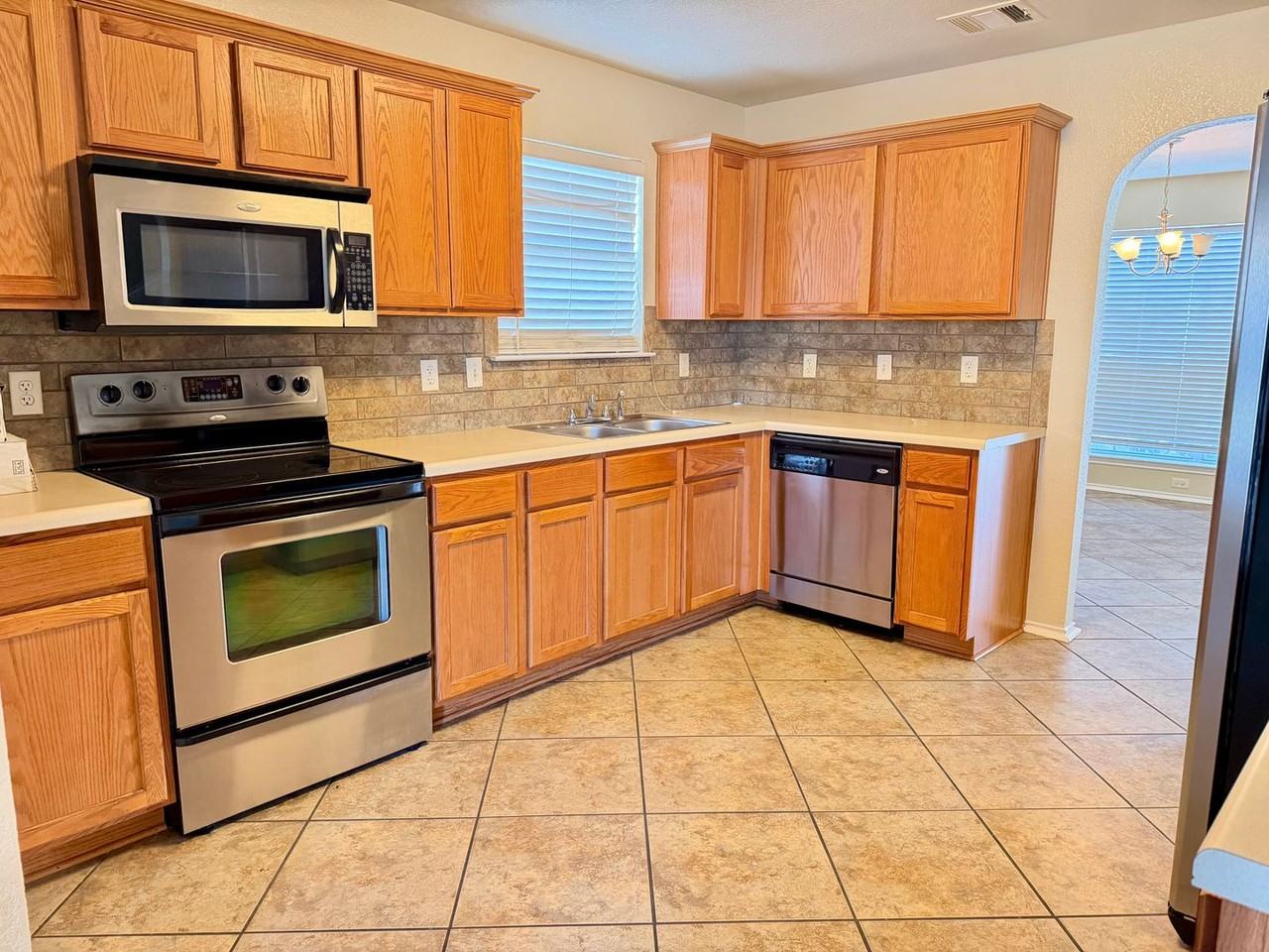 4803 Donegal Bay Ct - Photo 2 of 14