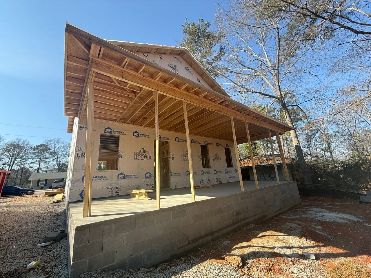 566 Hudson Ter - Photo 5 of 8