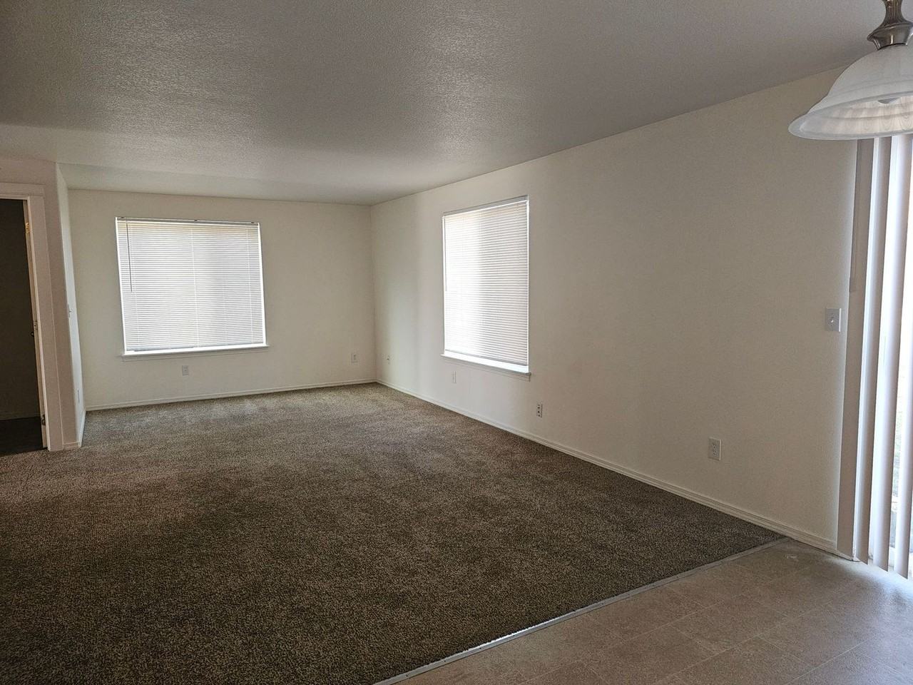 330 Se Carmen Way - Photo 3 of 10