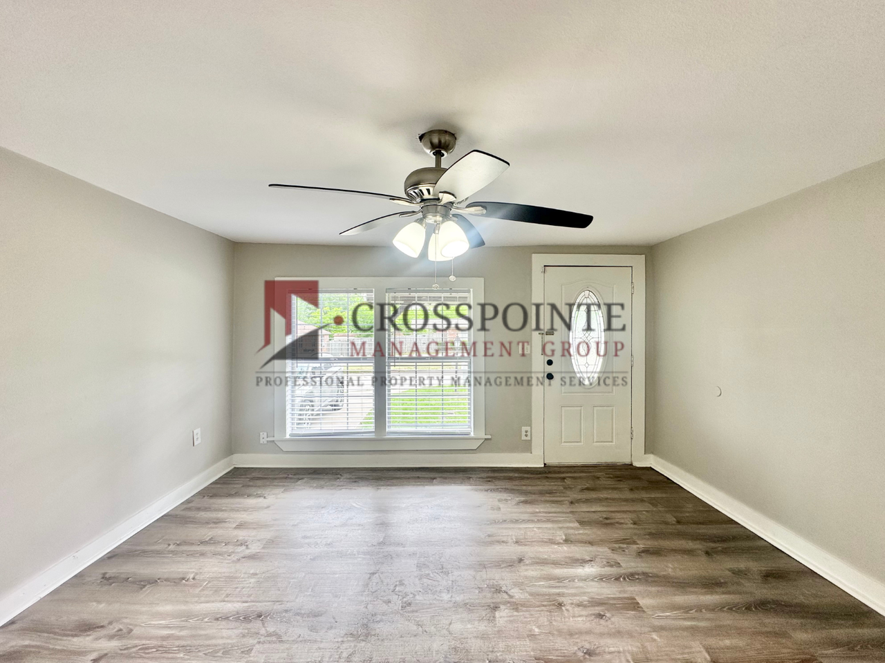 219 Half St - Photo 3 of 33