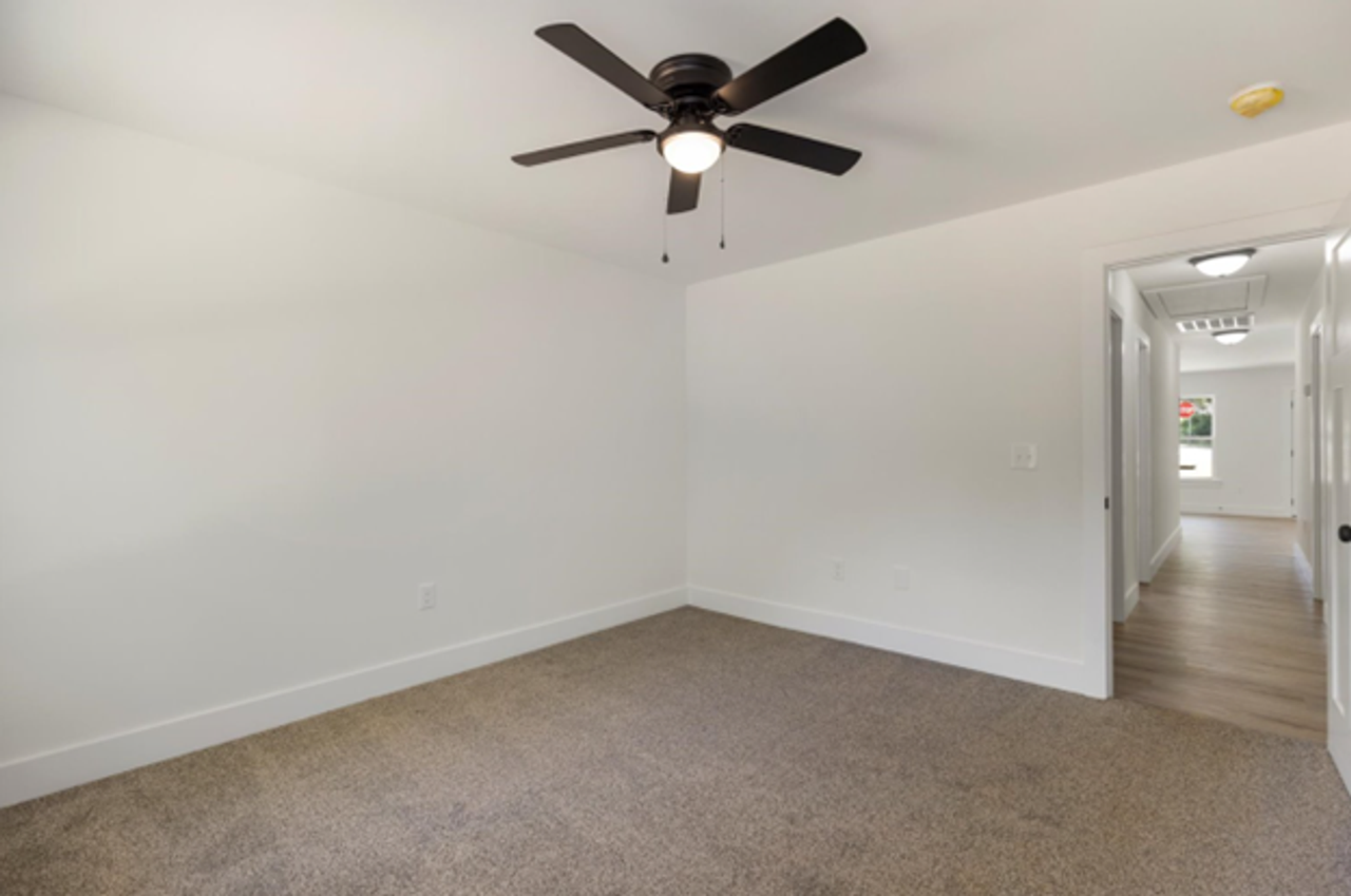 Arlington Townes - Photo 7 of 50