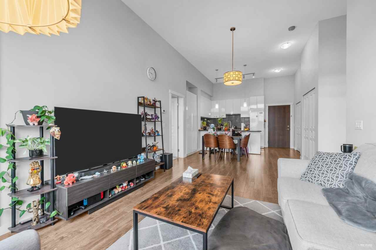 9388 Tomicki Avenue - Photo 4 of 21