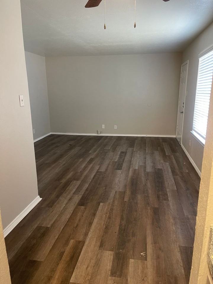 Olive at Vernon - Photo 6 of 39