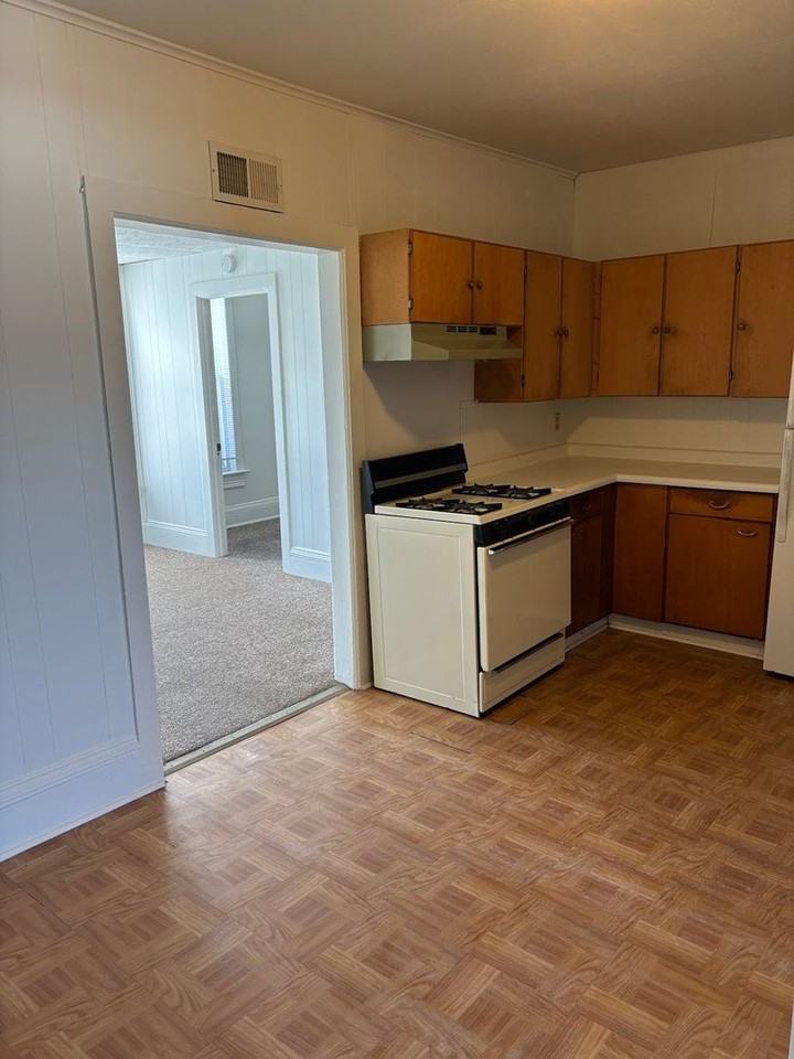 8100 W. National Ave. - Photo 6 of 39