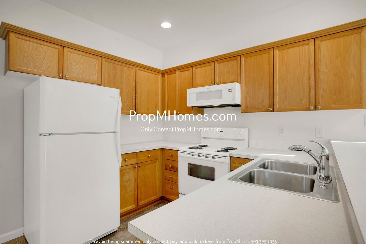 8422 Se Clinton St - Photo 2 of 22