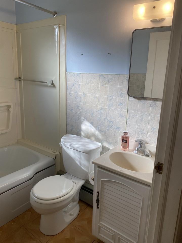 3304 Clayborne Ave - Photo 3 of 11