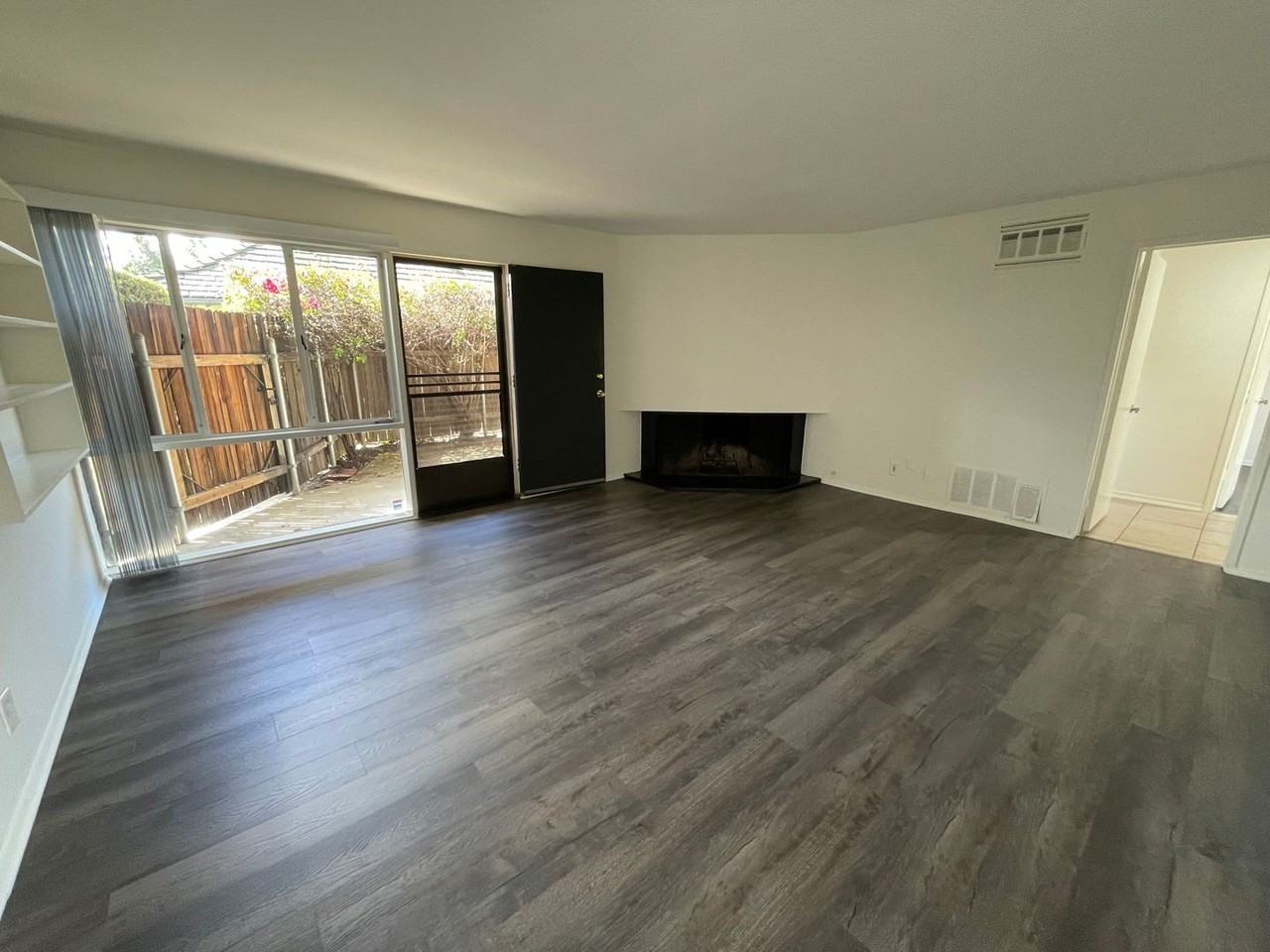 305 E. California Blvd. - Photo 2 of 31