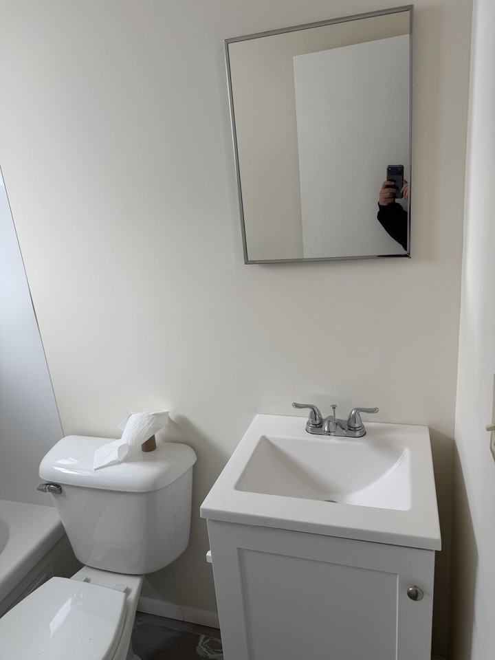 4560 E 104th St #1 - Photo 2 of 24