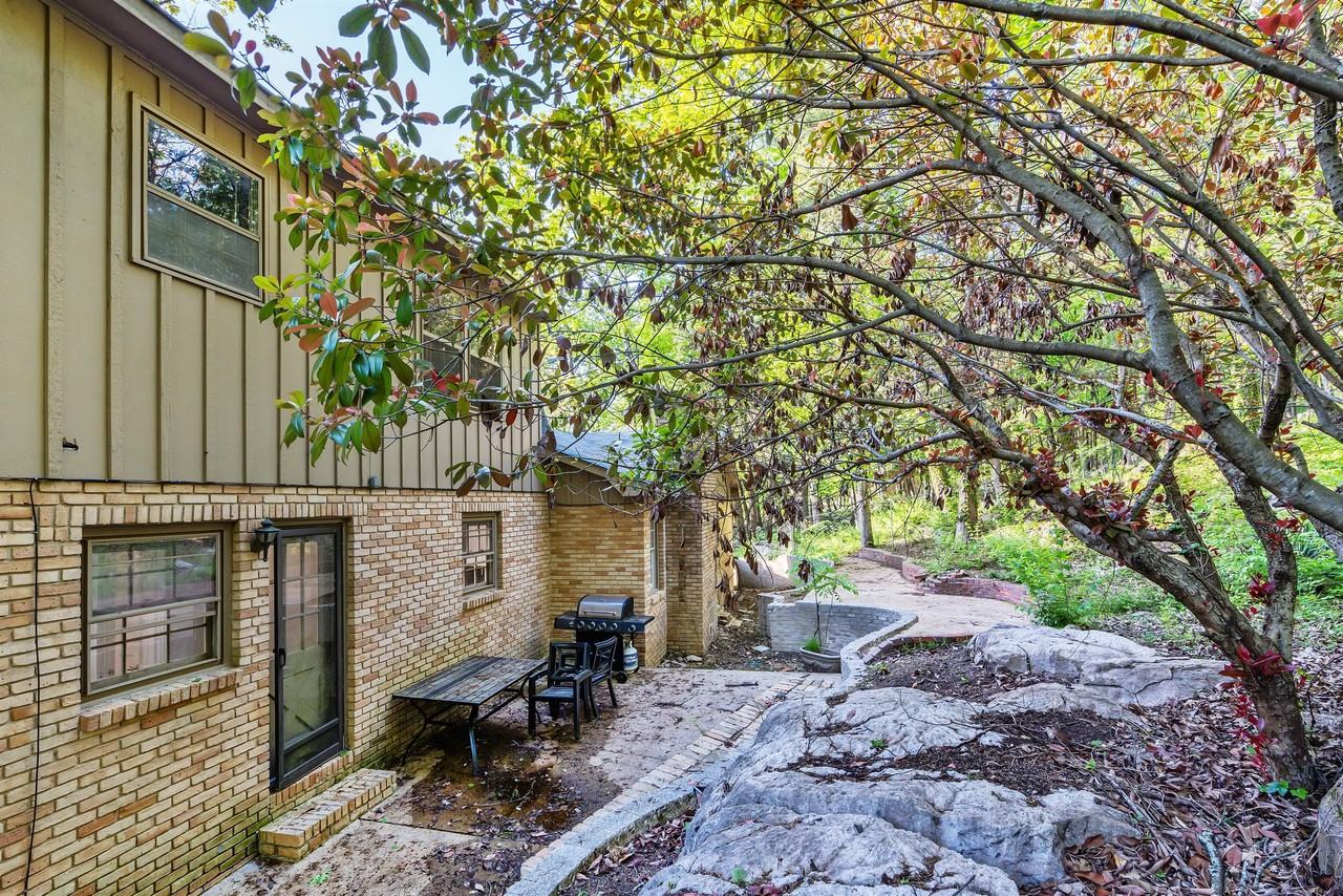 4019 Piedmont Dr Se - Photo 3 of 20