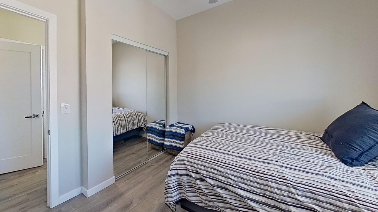 4929 College Ave - Photo 5 of 31