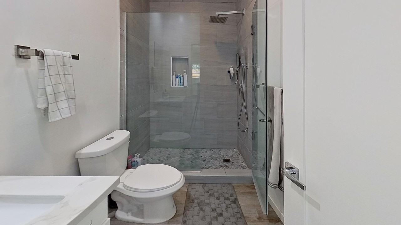 4929 College Ave - Photo 7 of 31