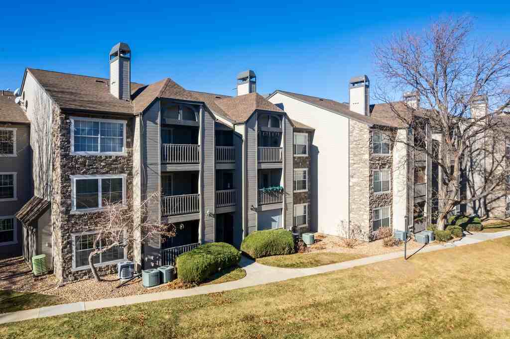 9160 East Arbor Circle #H - Photo 6 of 30