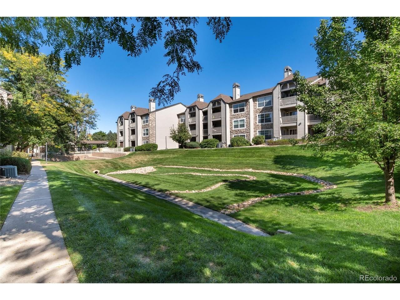 9160 East Arbor Circle #H - Photo 5 of 30