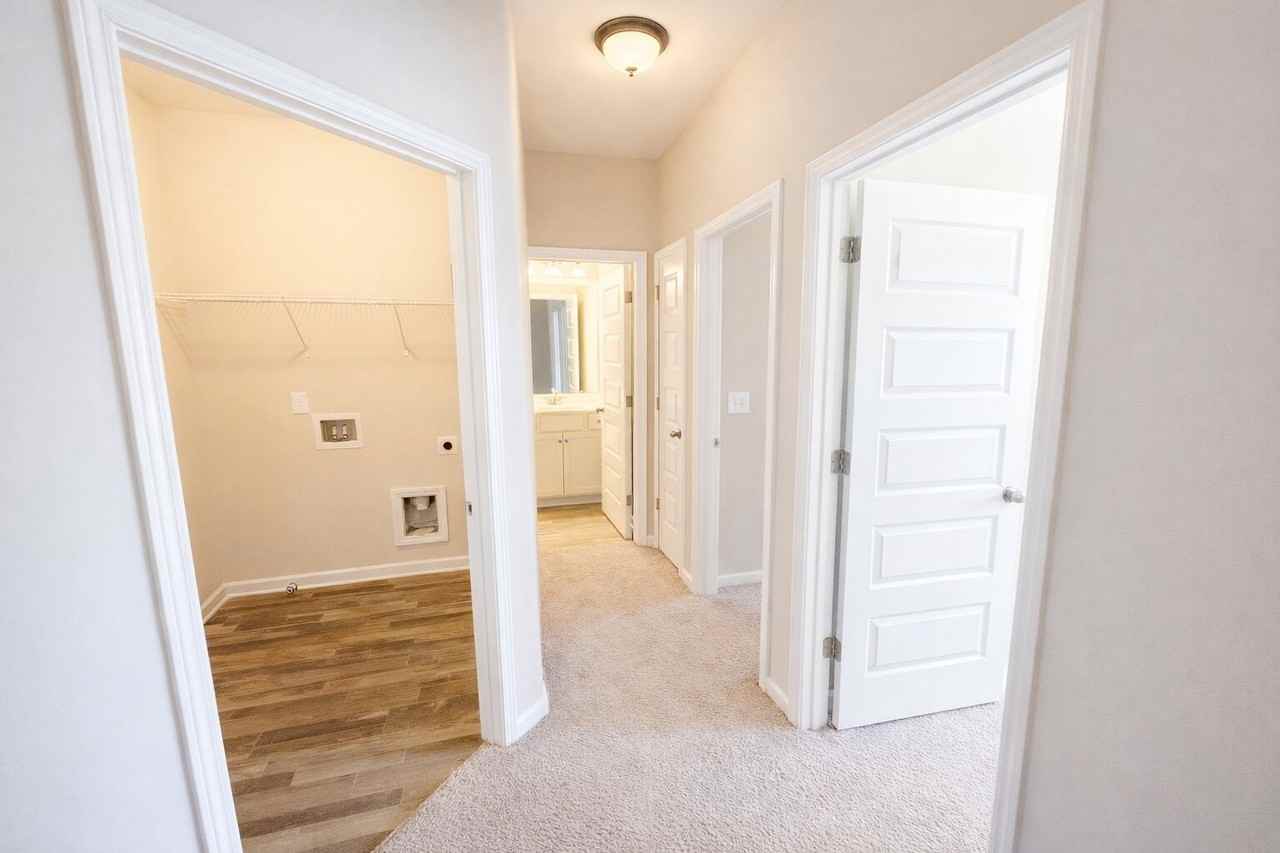 5258 City Walk Dr - Photo 6 of 22