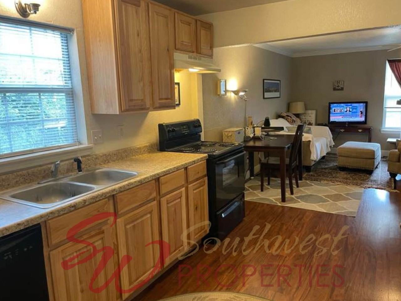 770 N Ollie St - Photo 3 of 8