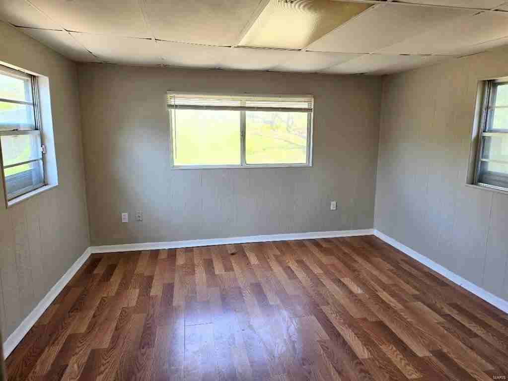 141 Cameron Rd - Photo 6 of 13