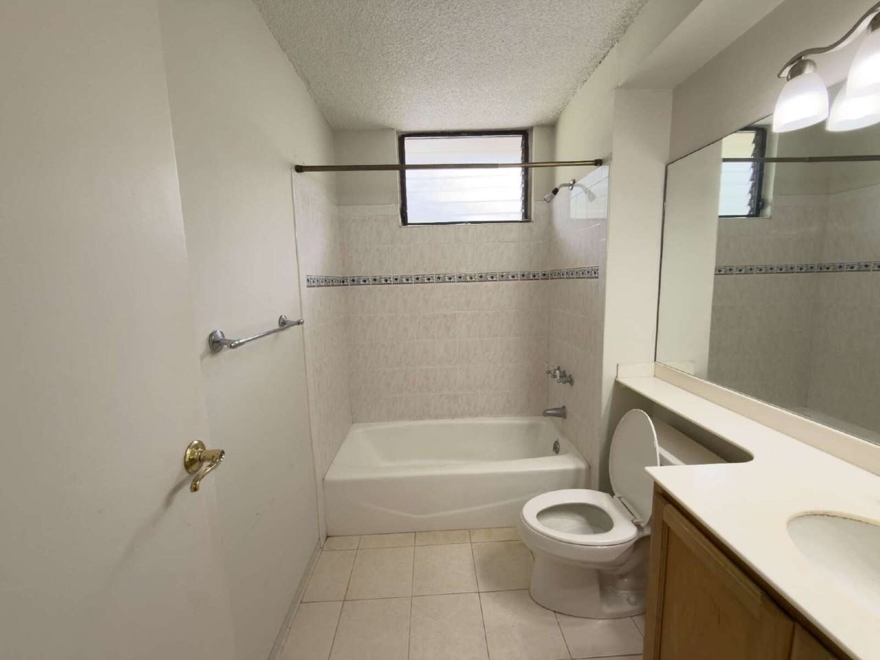 95-134 Kuahelani Ave - Photo 6 of 15