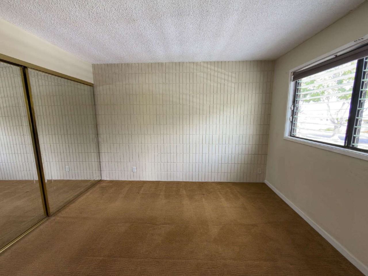 95-134 Kuahelani Ave - Photo 7 of 15