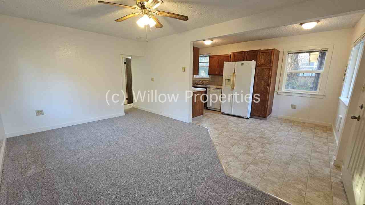 12906 Lake City Blvd Sw - Photo 2 of 8